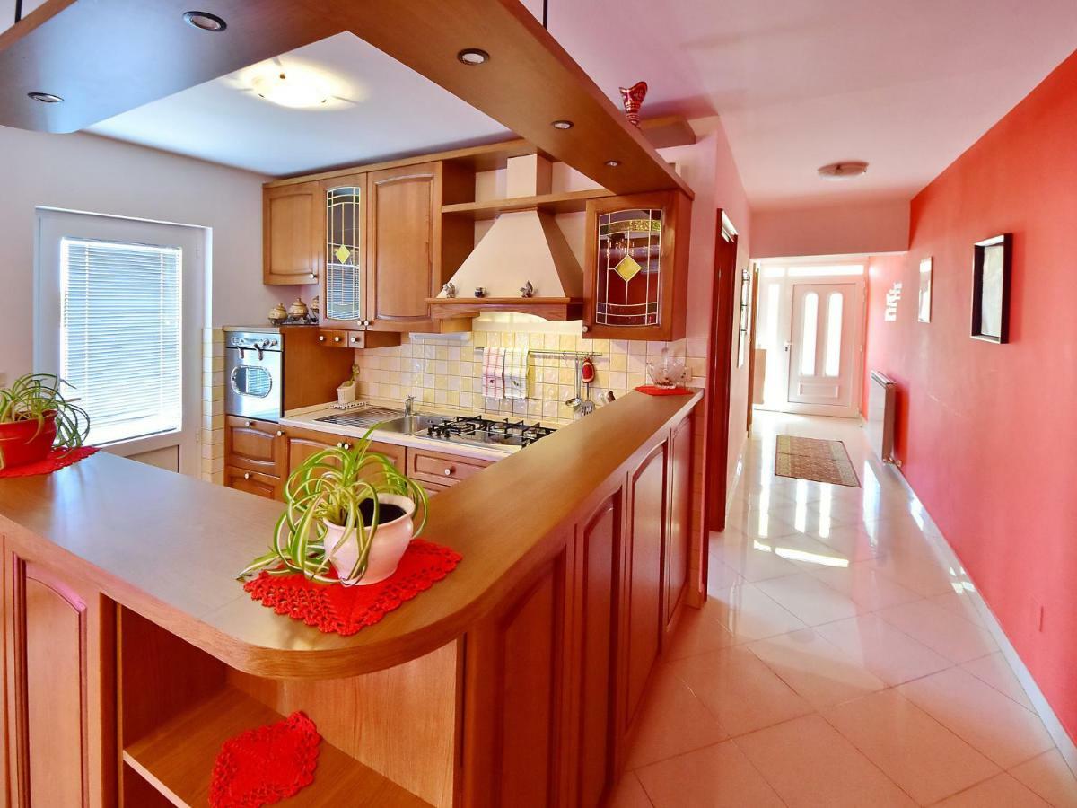 Apartment Laurus-2 By Interhome Ловран Екстериор снимка