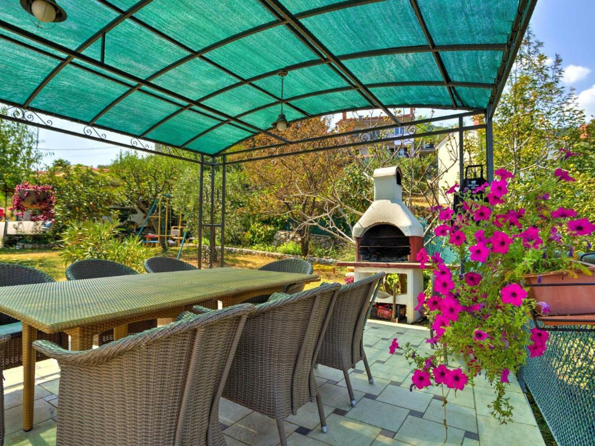 Apartment Laurus-2 By Interhome Ловран Екстериор снимка
